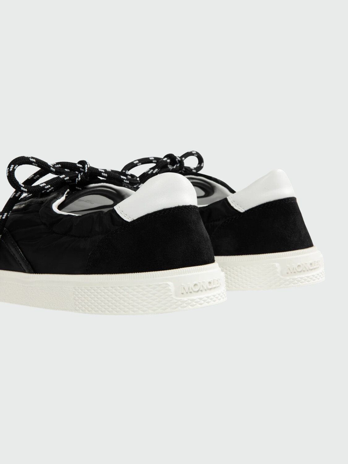 MONCLER - Zapatillas de ante Vera Leisure Negro