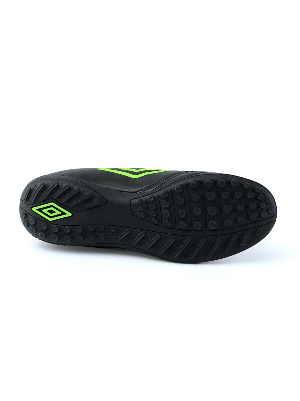 Calzado Classic II TF Umbro Hombre 02v