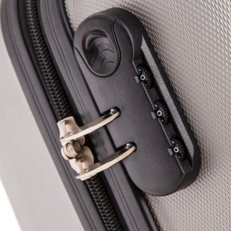 Combo Viaje Valija Carry On Resistente + Protector Solar Combo Viaje Valija Carry On Resistente + Protector Solar