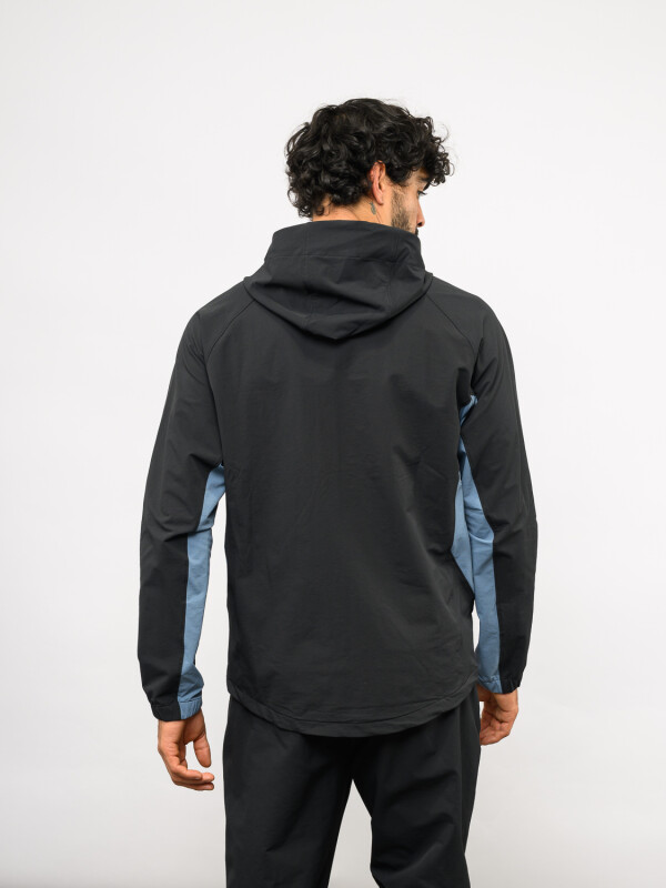 Campera Summit Umbro Hombre 02p