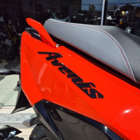 Suzuki Avenis 125 Naranja