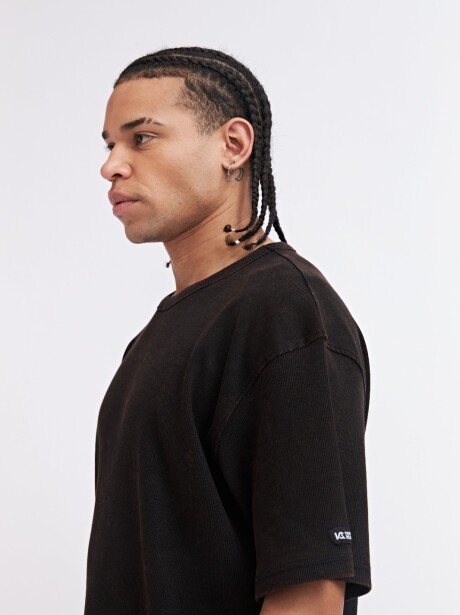 REMERA LOMBOX NEGRO
