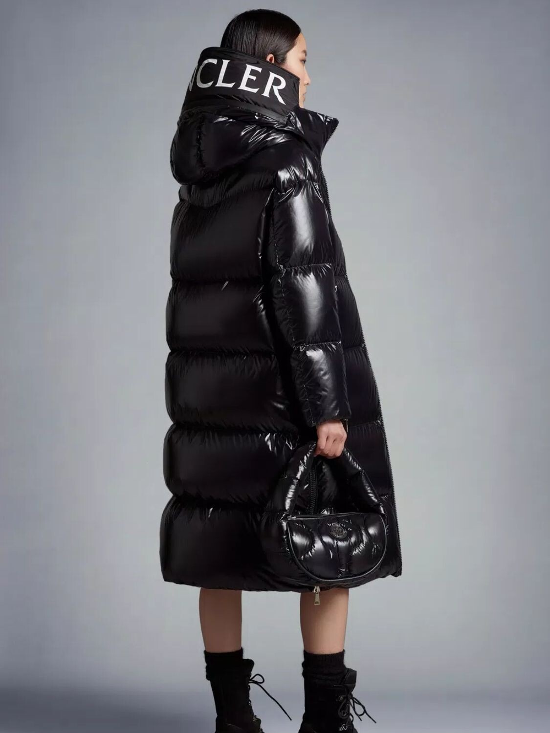 Moncler -Chaqueta larga con capucha integrada, HUPPELONG Negro