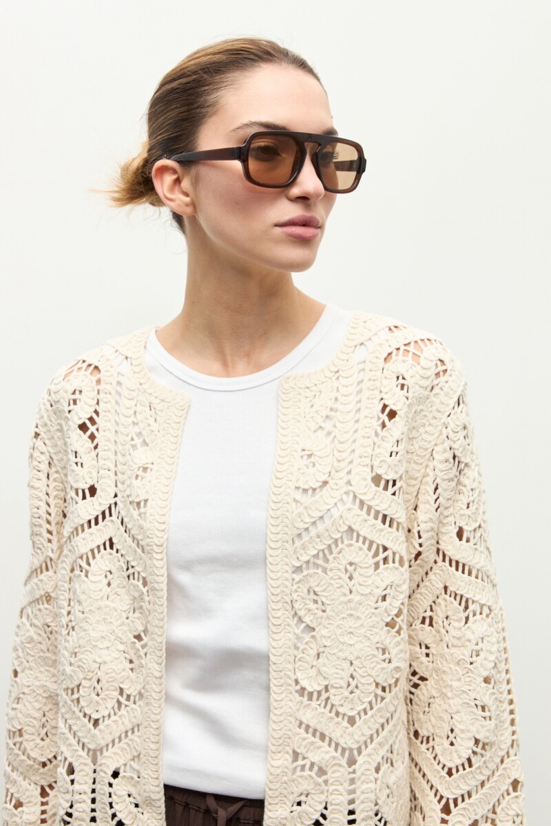 Chaqueta tejida crochet beige claro