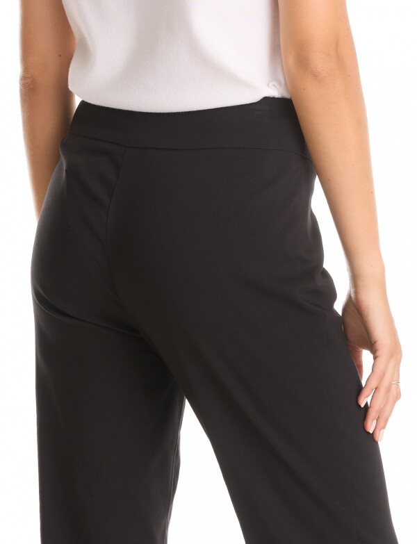 Pantalon De Vestir & Detalle En Ruedo NEGRO