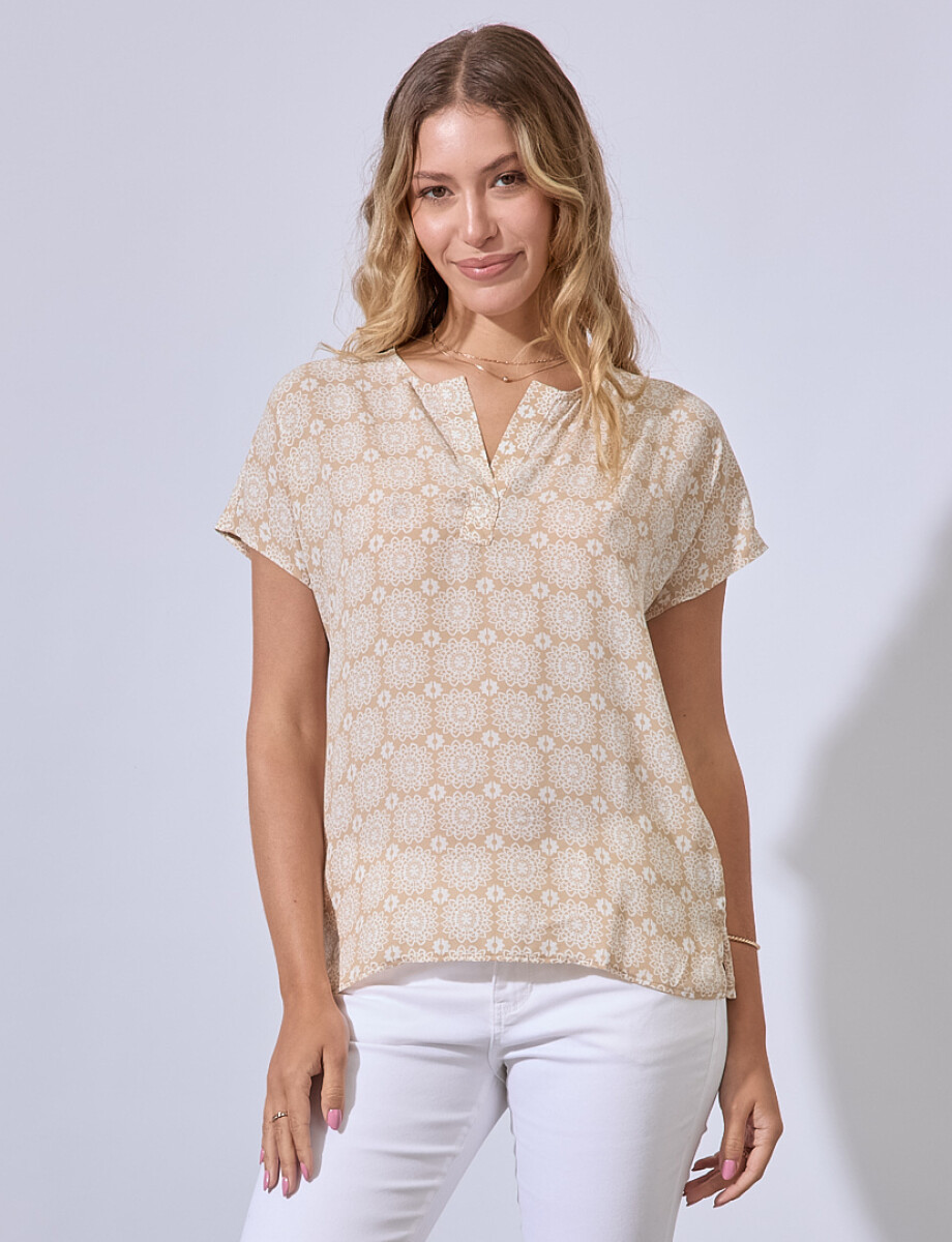 Blusa Mandala Print - Beige/multi 