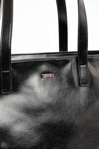 Travel Bag Cuero Vegano Negro
