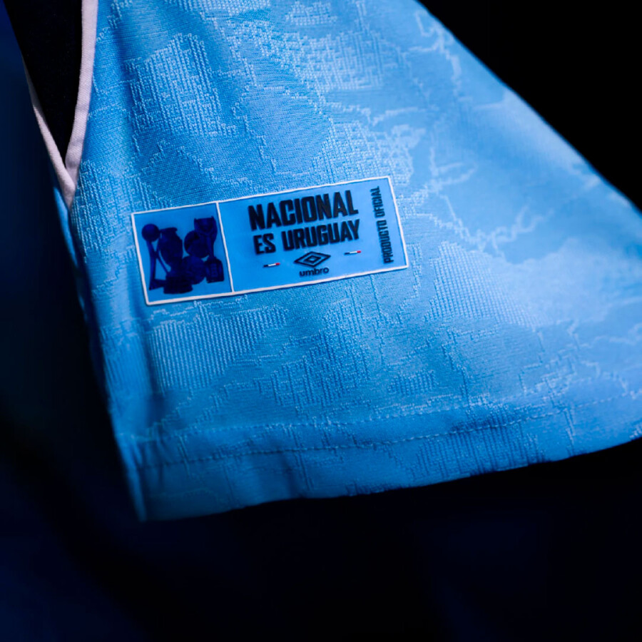 Camiseta de Hombre Umbro Nacional Edicion 26 Celeste