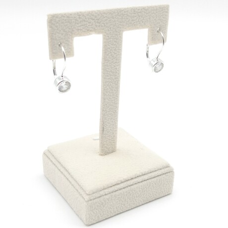 Par de caravanas de plata 95 con circonias, PUNTO DE LUZ. Par de caravanas de plata 95 con circonias, PUNTO DE LUZ.