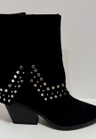 BOTA CORTA TACHA NEGRO