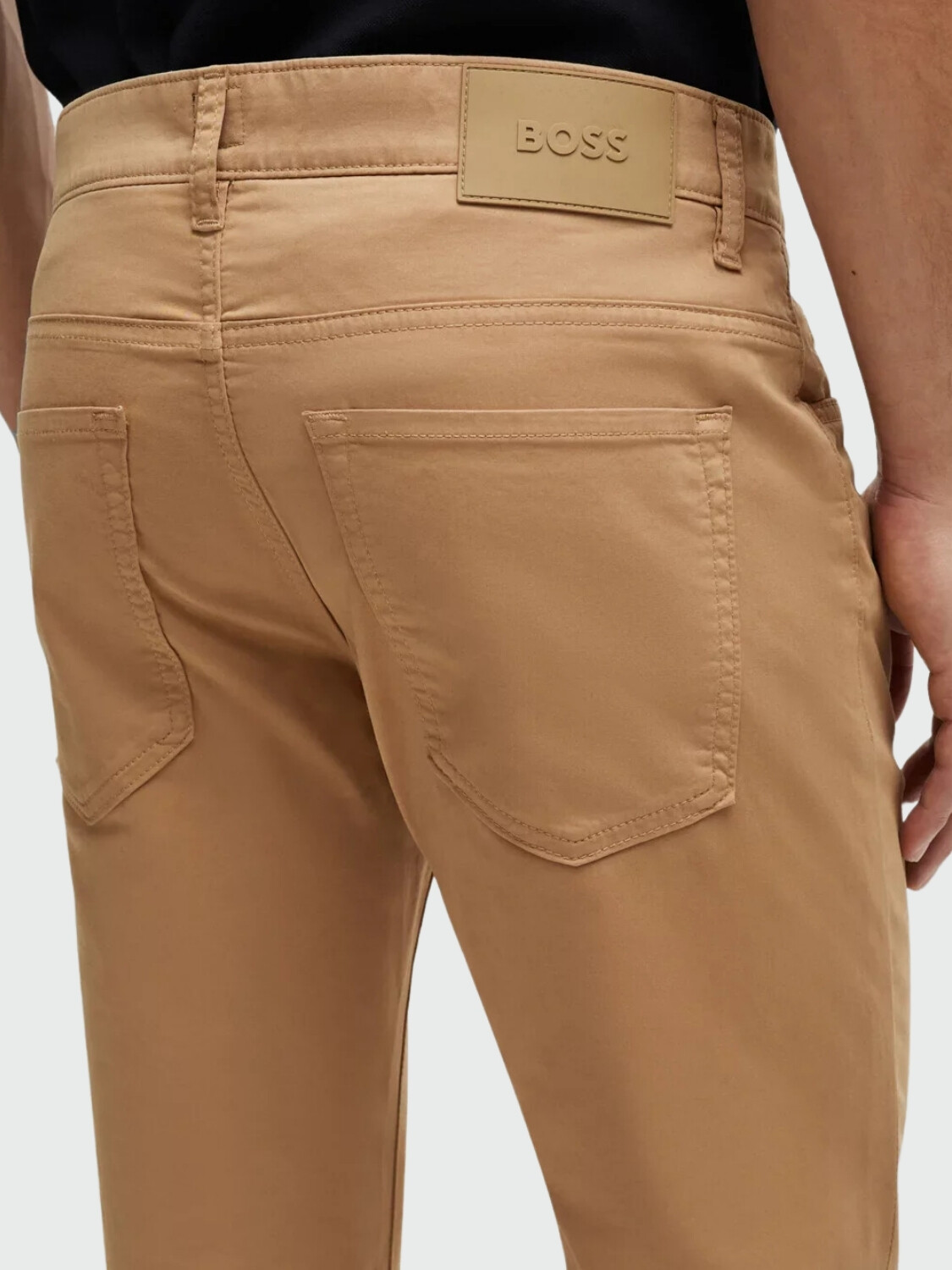 BOSS - Pantalón slim fit en denim elastizado con satinado ligero, DELAWARE Beige