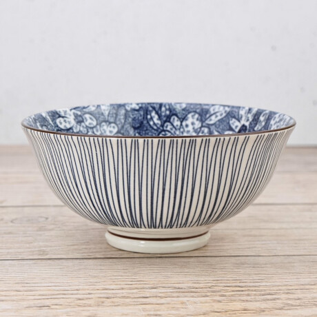 Bowl de ceramica con diseño interior y exterior Bowl de ceramica con diseño interior y exterior