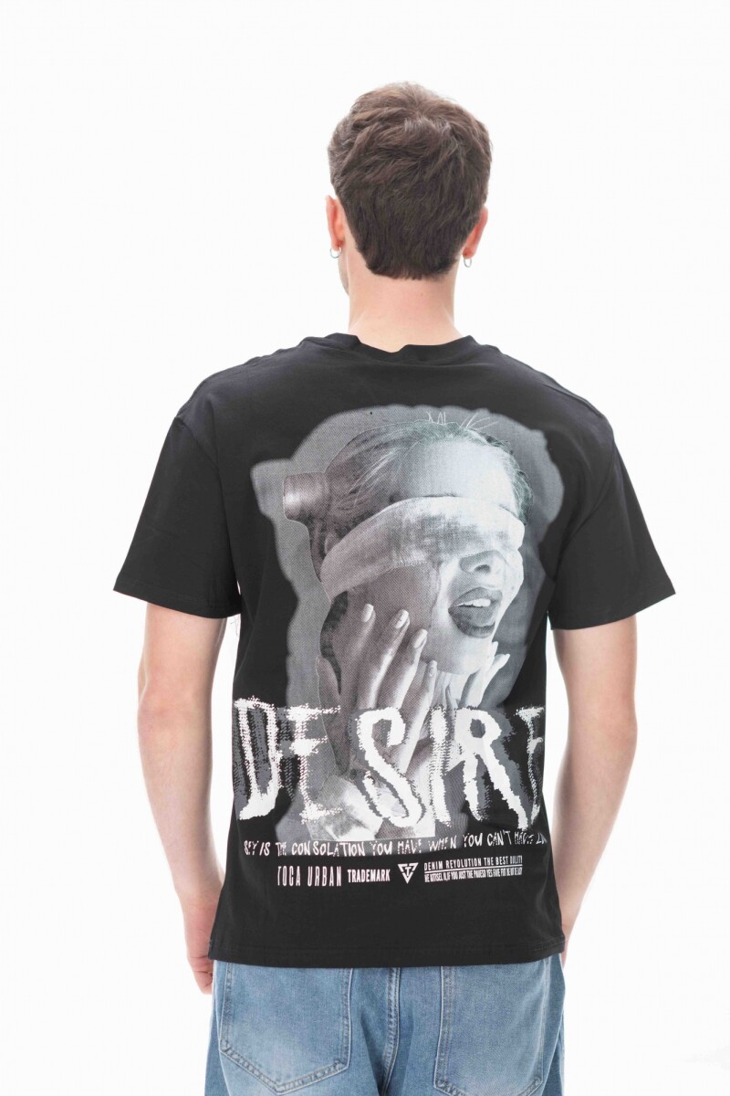Remera Desire Negro
