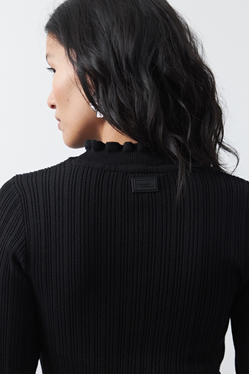 POLERA BETANIA Negro