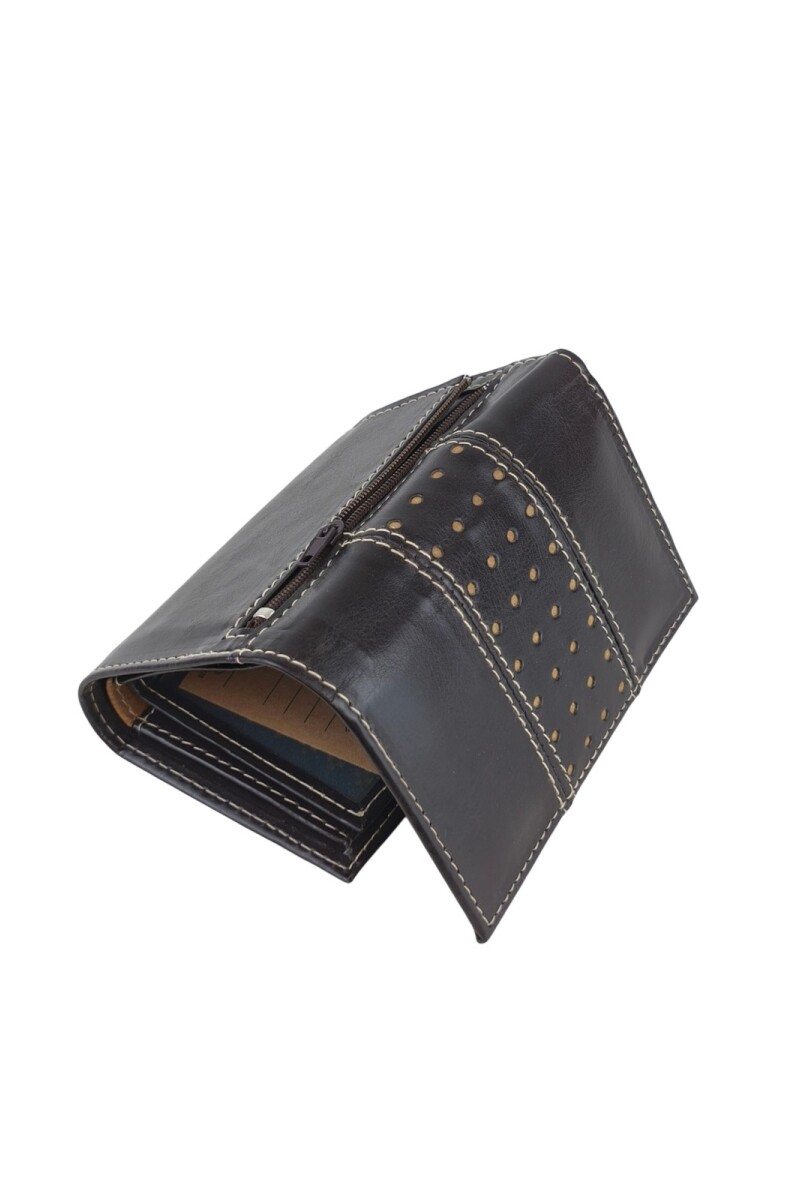 Billetera Dama Compacta con Perforaciones Marrón