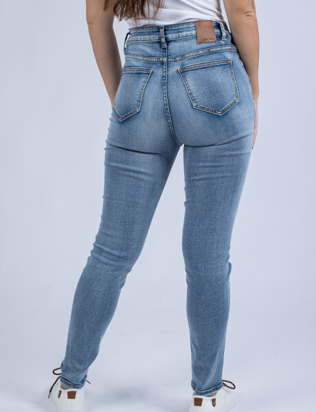 Jeans de dama skinny fit UFO Chelsea Azul Claro Talle 34