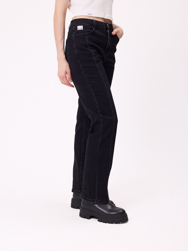 JEAN TAMERA RUSTY Negro