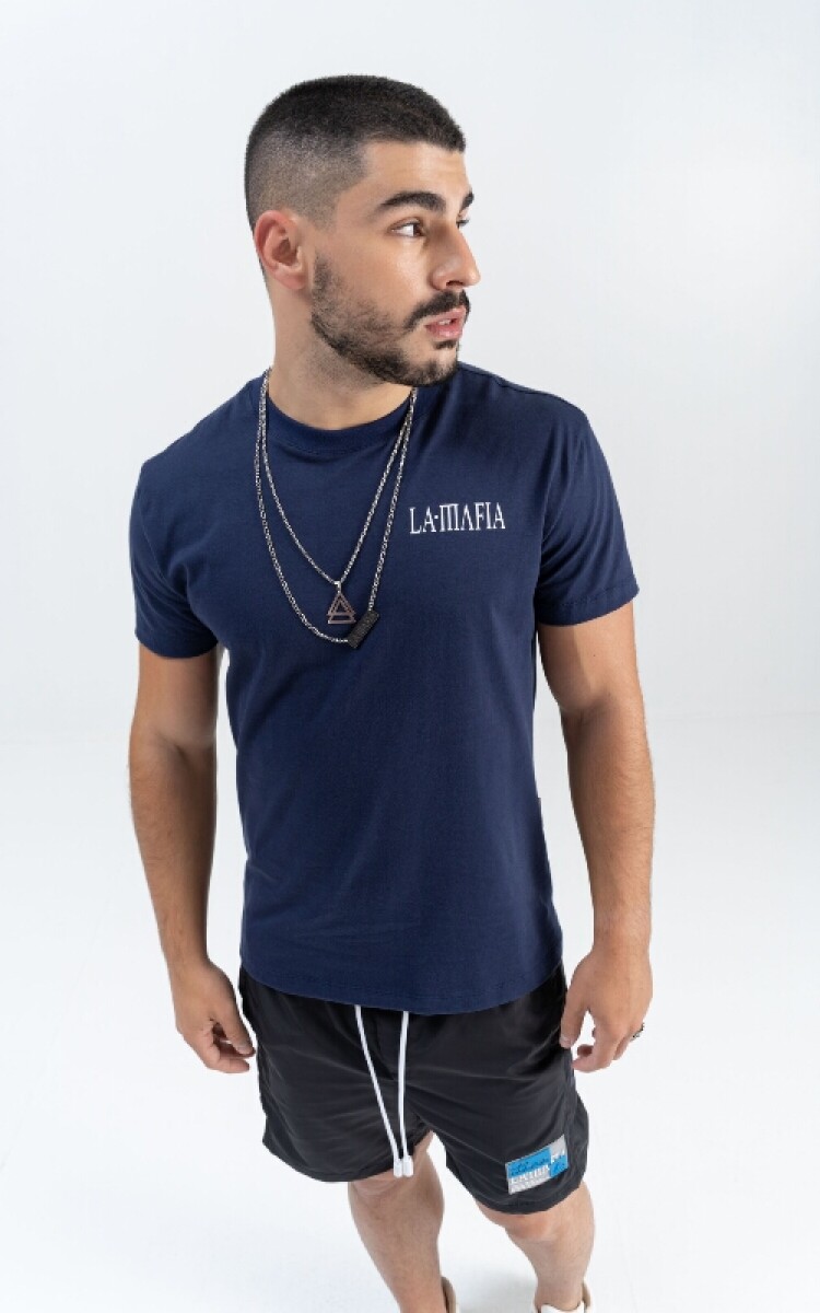 REMERA AZUL CON LETRAS BLANCAS 