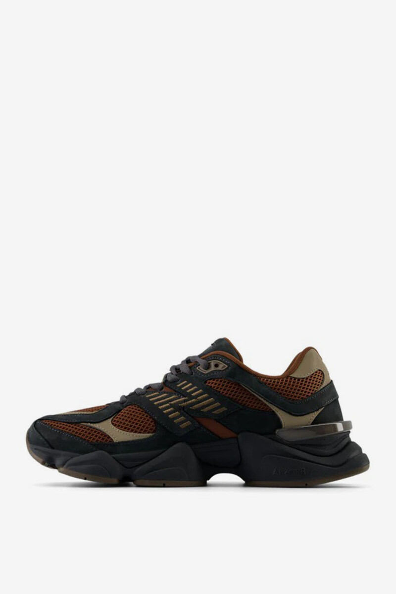 ZAPATILLA NB 9060 Marron