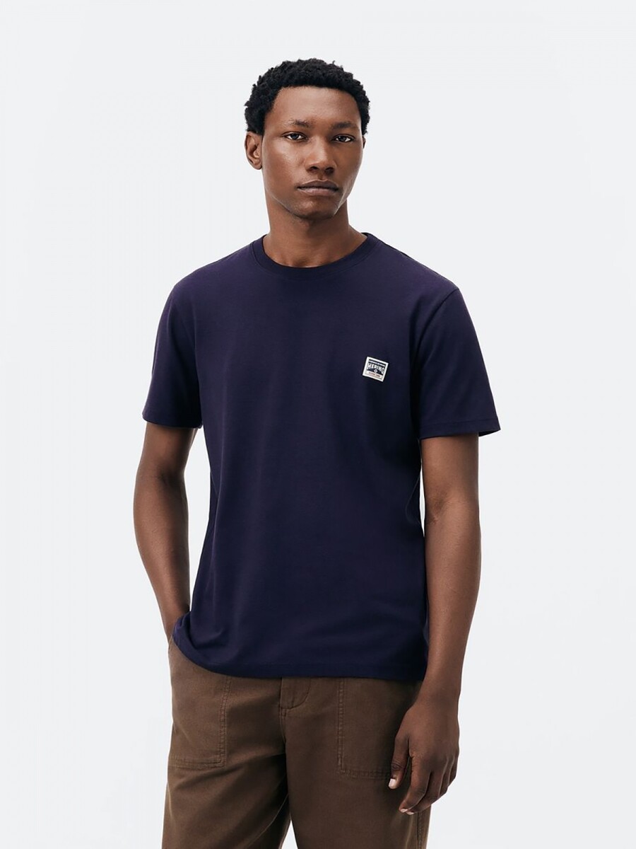 CAMISETA CON ESTAMPA MODELO REGULAR - AZUL 