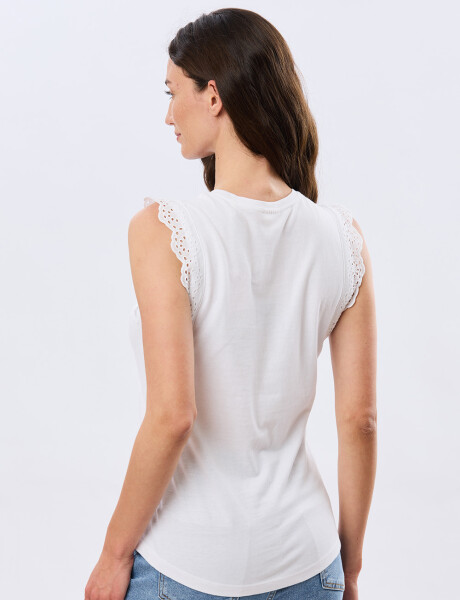 REMERA DE ALGODÓN CON BRODERIE Blanco
