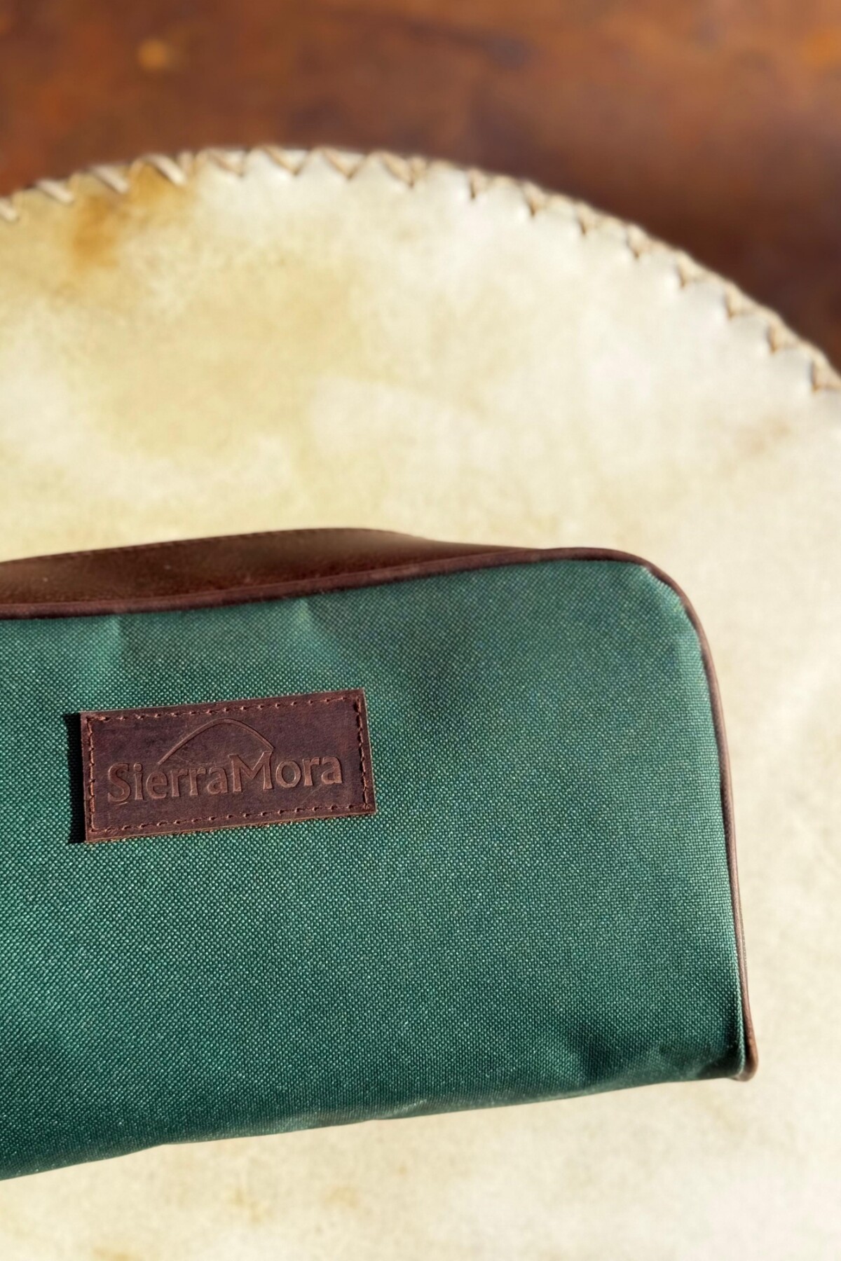 Necessaire Sport Chocolate / Verde Inglés