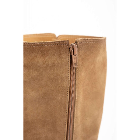 Bota Caña Alta Gamuza Camel