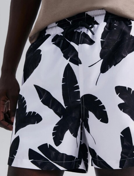 SHORT ESTAMPADO CON SUSPENSOR BLANCO