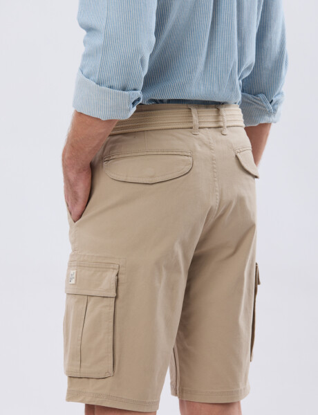 BERMUDA CARGO CON CINTO Beige