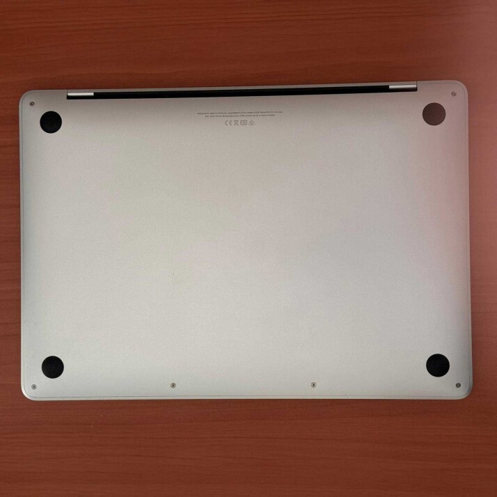 MacBook Pro 13” 2020 M1 - 8GB RAM 256GB SSD MacBook Pro 13” 2020 M1 - 8GB RAM 256GB SSD