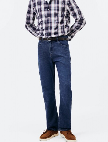 PANTALÓN DE JEAN BÁSICO SLIM CON ELASTANO AZUL