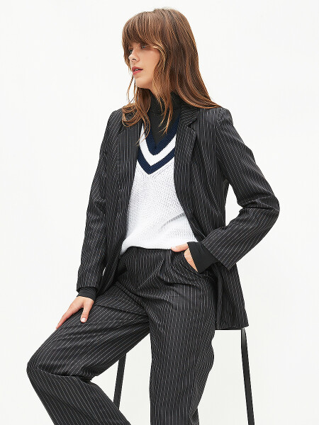 BLAZER CALAN NEGRO