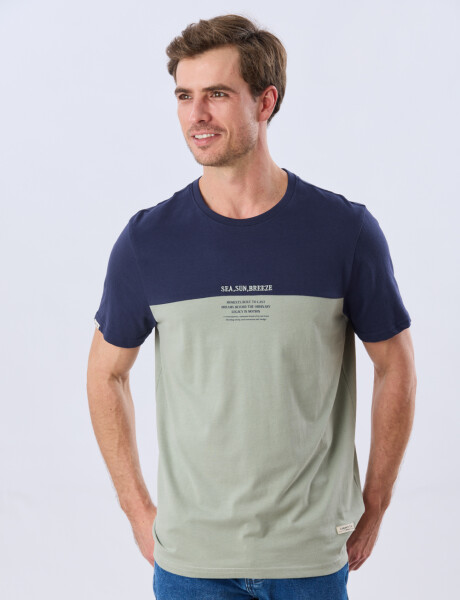 REMERA RAYADA DE ALGODÓN Pistacho