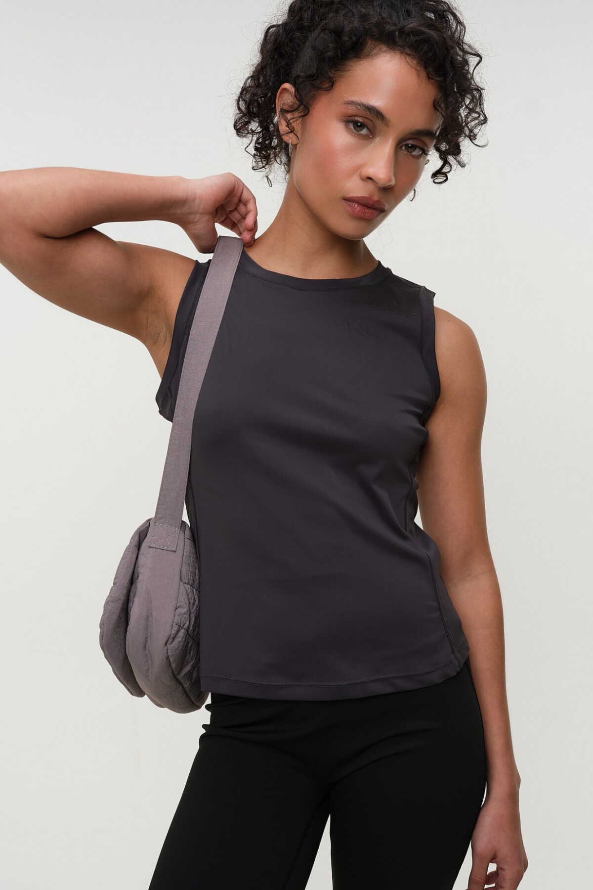 Musculosa Lenna Gris Oscuro
