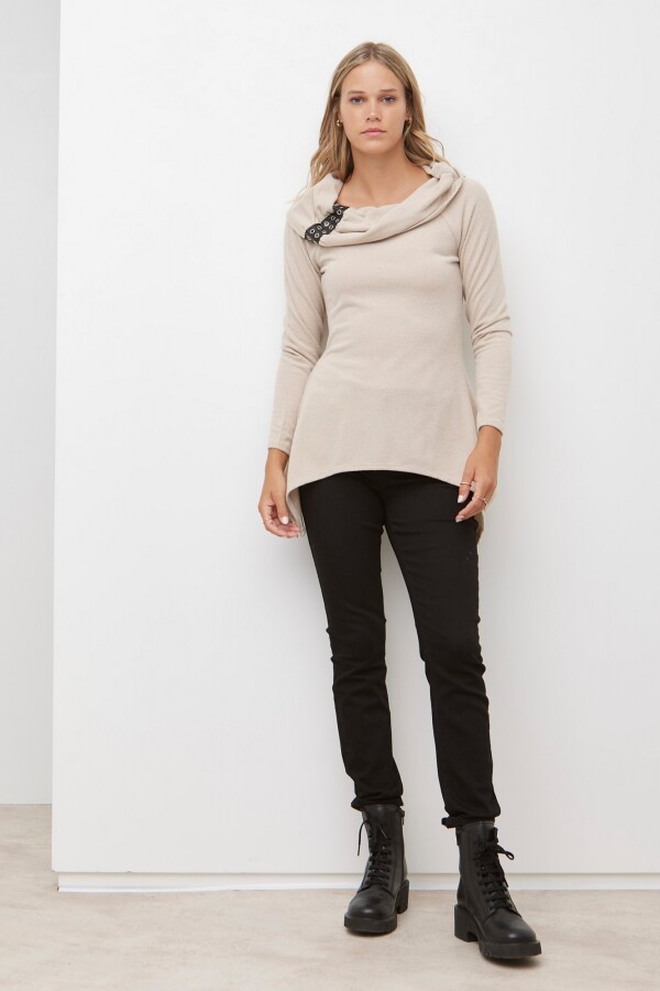 Buzo Cuello Volcado BEIGE