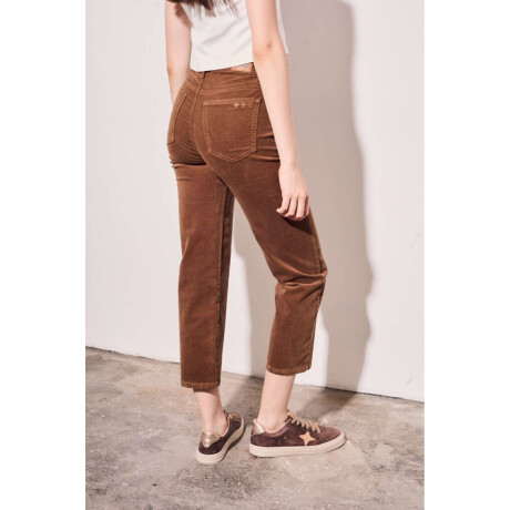 Jean Corduroy Recto Marrón