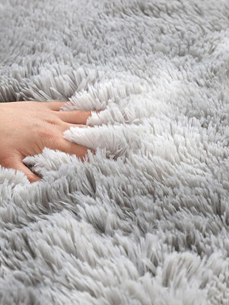 ALFOMBRA DE PELO GRIS