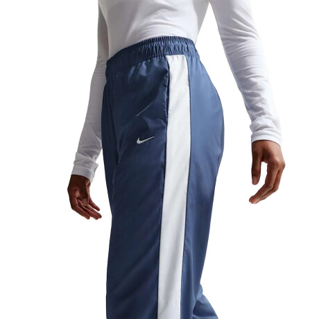 Pantalón Nike Sportswear 461