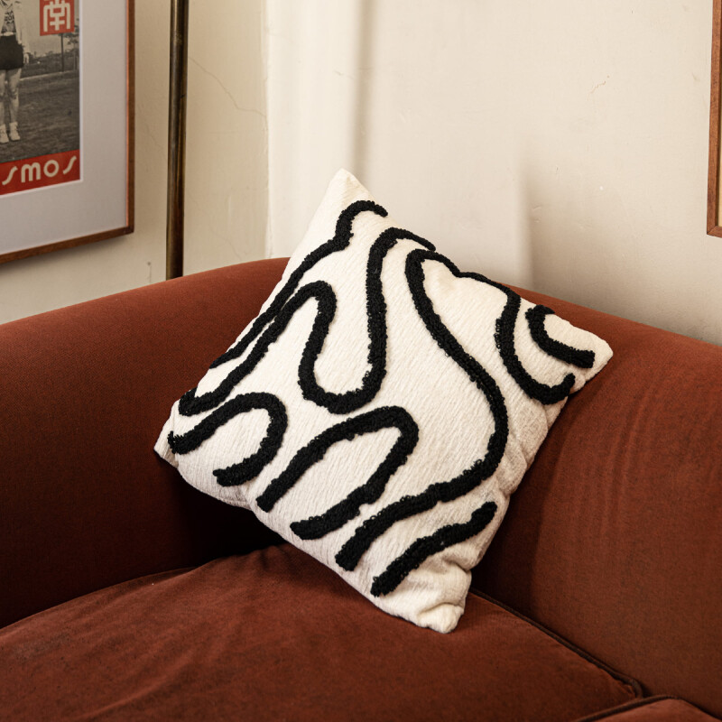 Almohadón formas negro