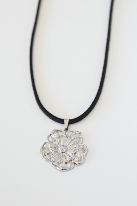MAGNOLIA COLLAR SILVER