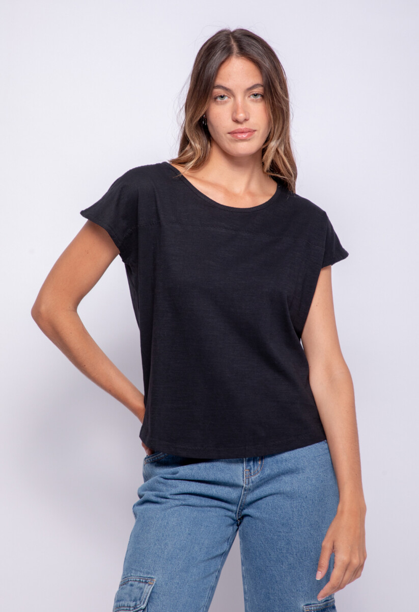 REMERA FANCINE - Negro 