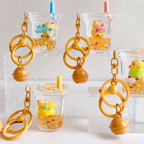 LLAVERO DE CAPIBARA EN TAZA DE TÉ CON LECHE LLAVERO DE CAPIBARA EN TAZA DE TÉ CON LECHE