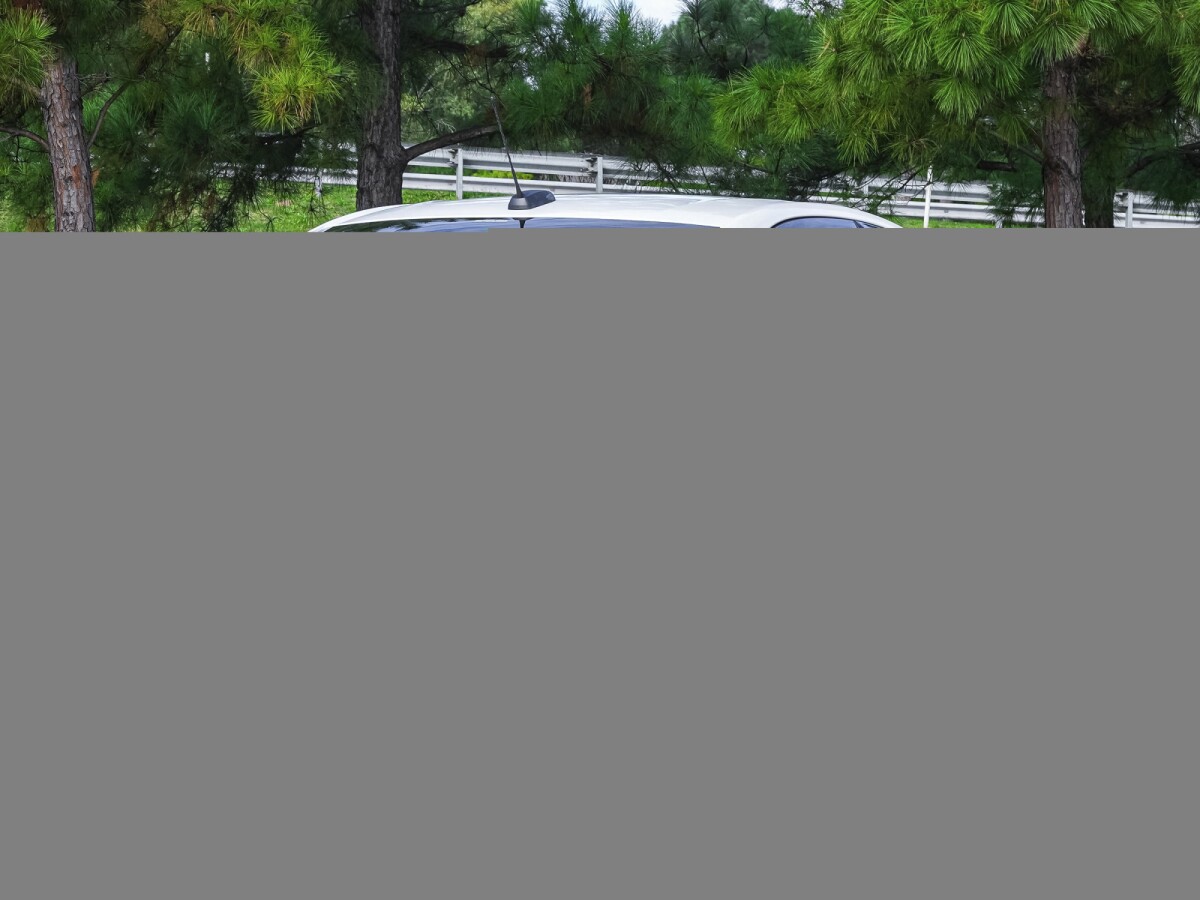 Chevrolet Onix Plus LTZ 1.0T Ficha Of. | Permuta / Financia Chevrolet Onix Plus LTZ 1.0T Ficha Of. | Permuta / Financia