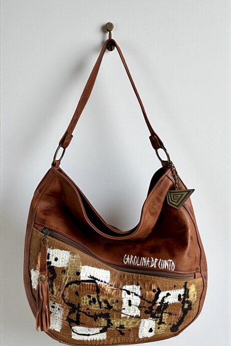 Cartera VALIA De Cuero Natural Con Arte Dorado Cartera VALIA De Cuero Natural Con Arte Dorado