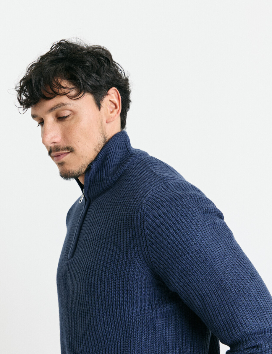 470587 SWEATER PUNTO MEDIO CIERRE HARRY Azul Oscuro