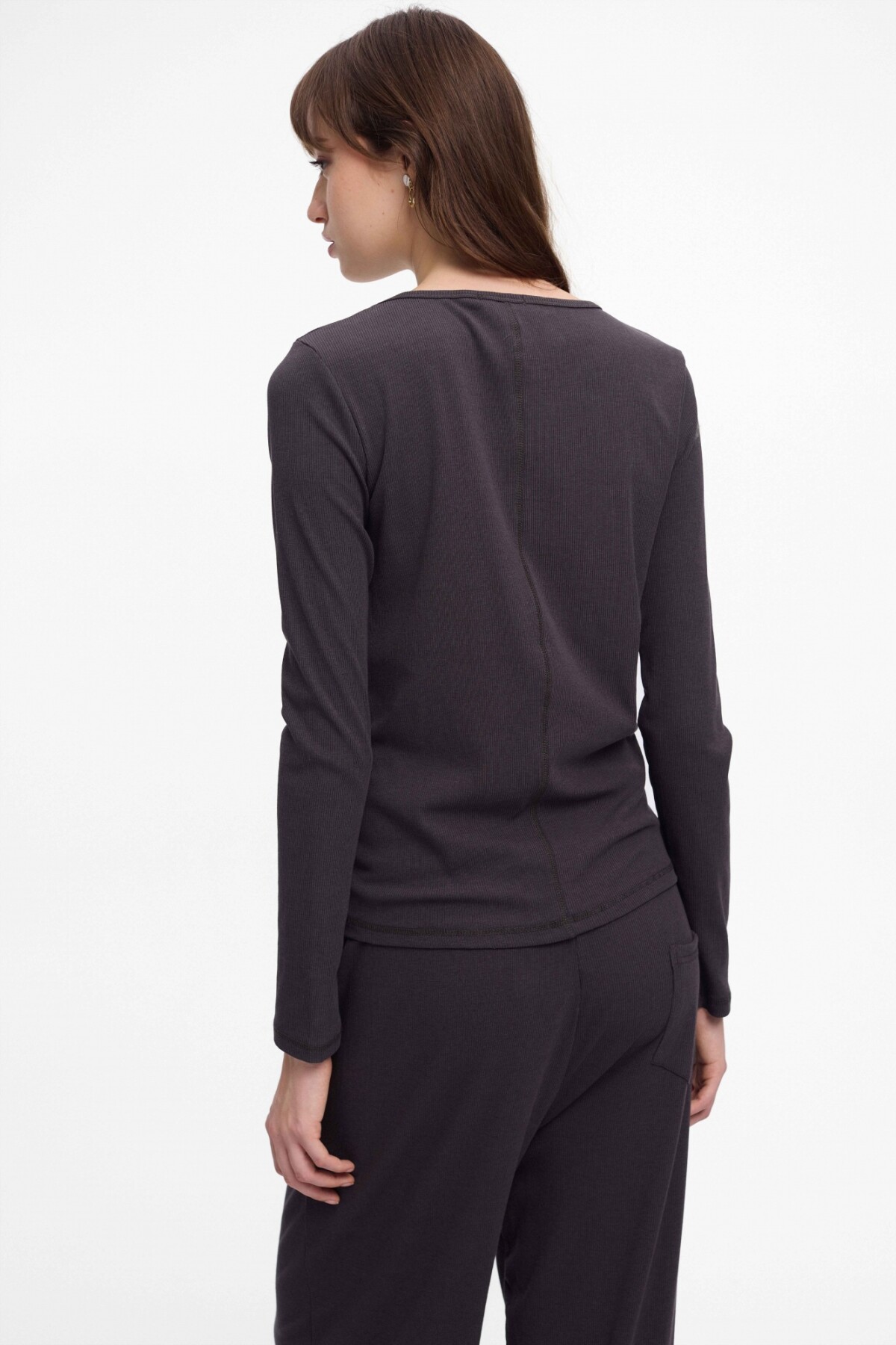 Remera Ágata Gris Oscuro