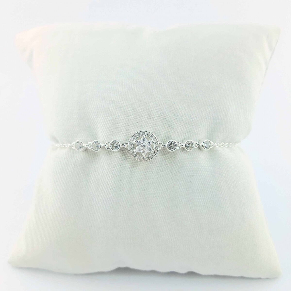 Pulsera de plata 925 con circonias. Estrella. 