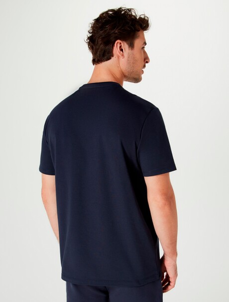 CAMISETA BÁSICA WORLD CON BORDADO AZUL