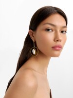 Pendientes Barra Con Aro Y Concha blanco