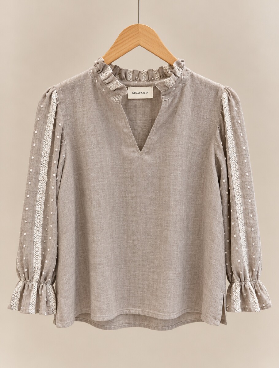 Blusa Copenhague - Combinada Broderie Tostado 